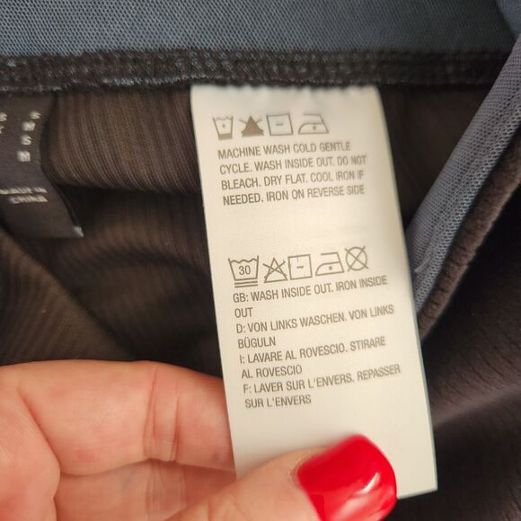 Women with Control Regular No Side Seam Corduroy Legging Black Ankle Small NWT - Picture 13 of 14